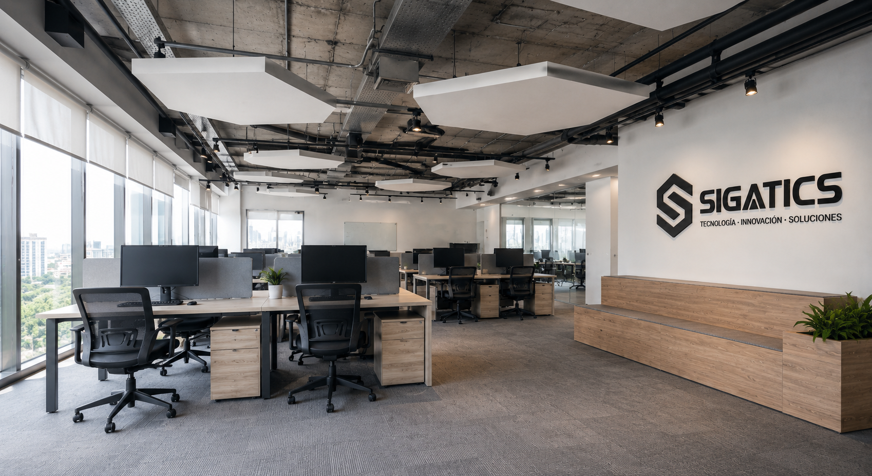Oficinas SIGATICS en Andahuaylas, Apurímac — espacio de trabajo con identidad de marca